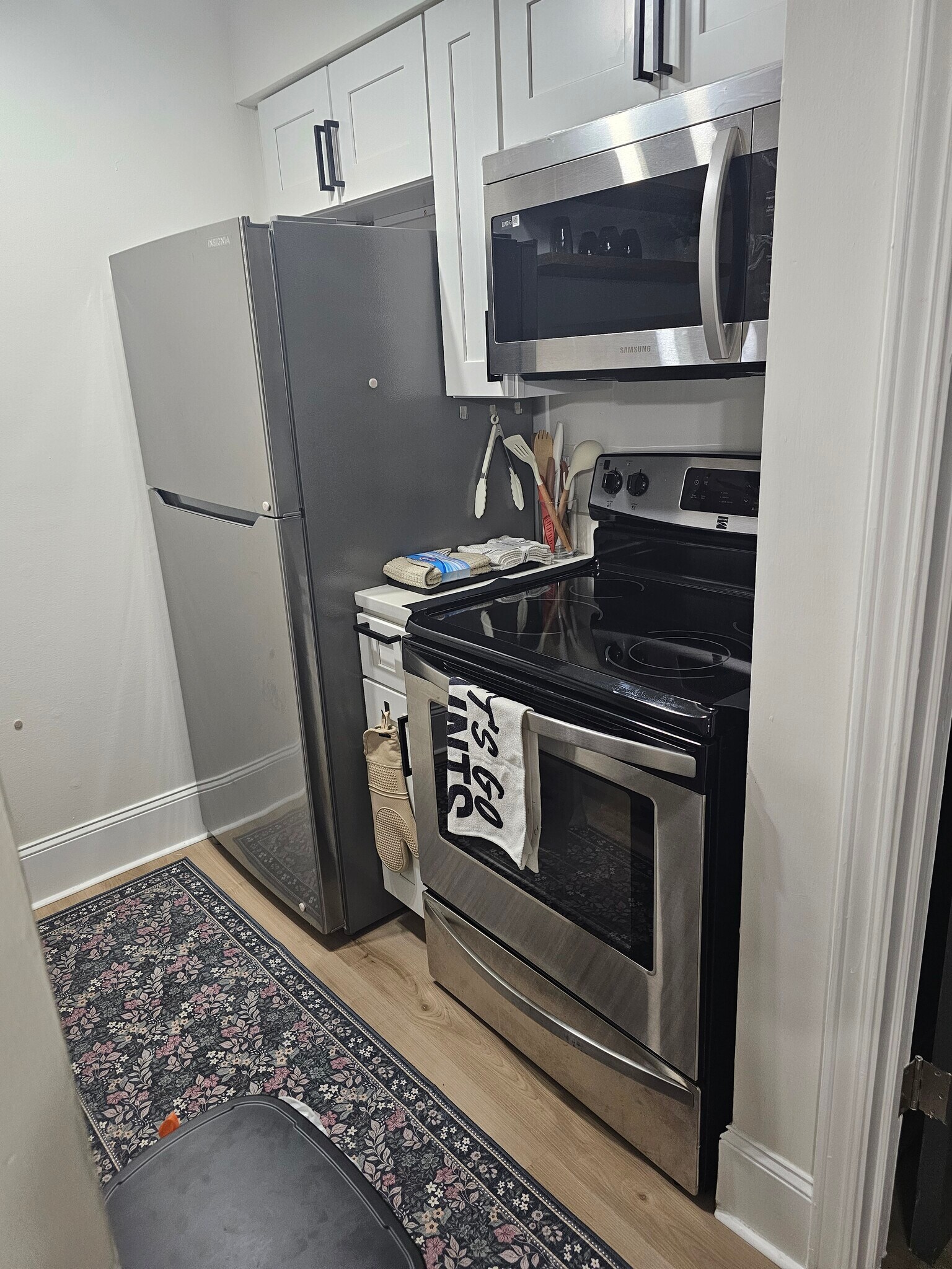 Building Photo - 4833 Zenith St