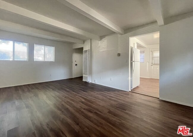 Building Photo - 525 N Shelton St