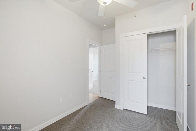 Building Photo - 1418 Christian St
