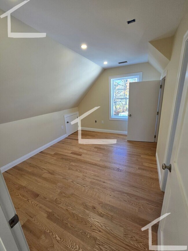 Building Photo - 3B Glenley Terrace