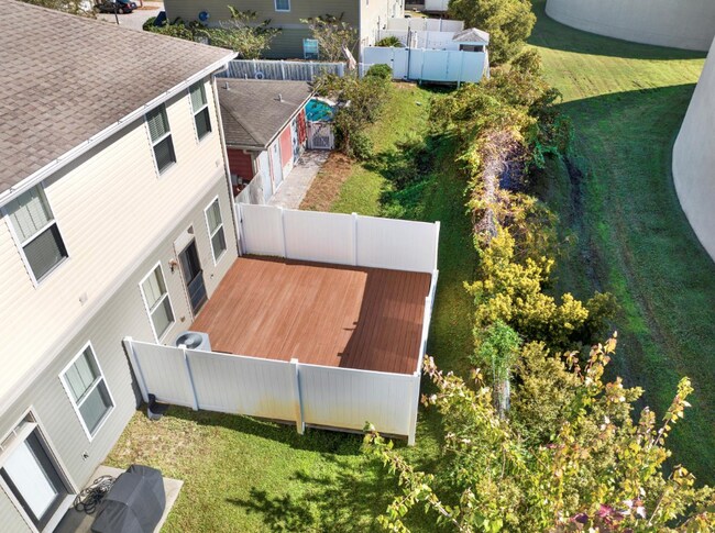Building Photo - 7221 Quail Hollow Dr