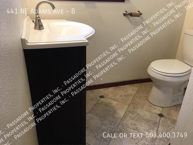 Building Photo - 441 NE Adams Ave