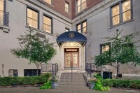 Building Photo - 2900 E Jefferson Ave