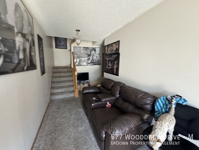 Building Photo - 577 Woodduck Dr