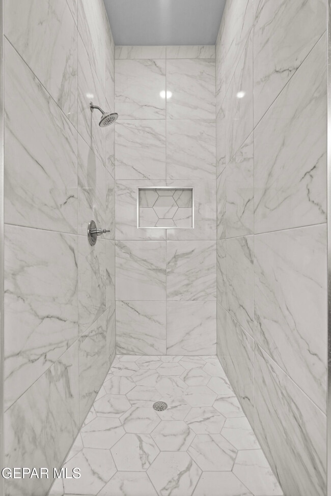 Building Photo - 12681 Don Norte St