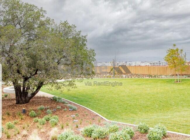 Building Photo - 27477 Boulderview Way