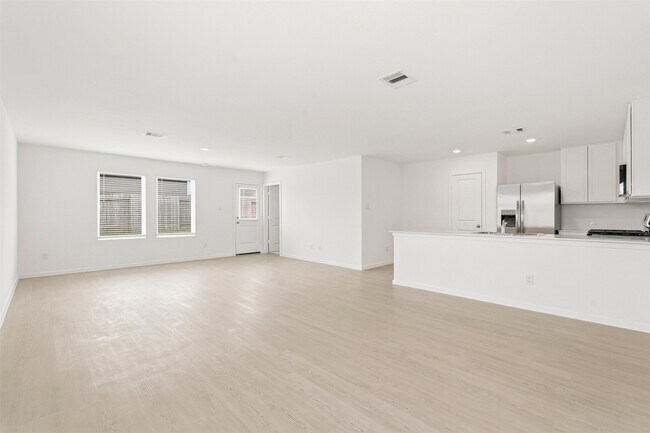 Building Photo - 17334 Glacier Frst Ln