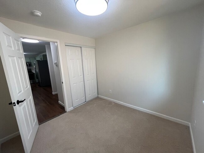 Building Photo - 3 Bedroom 2 Bath Lafayette OR 97127