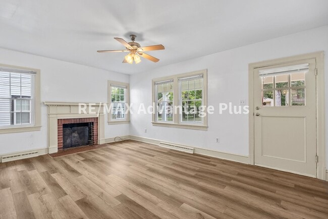 Building Photo - 3 Bedroom 2 Bath in Farmville!
