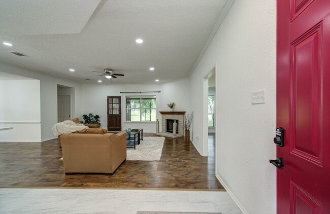 Building Photo - 806 Country Pl Blvd