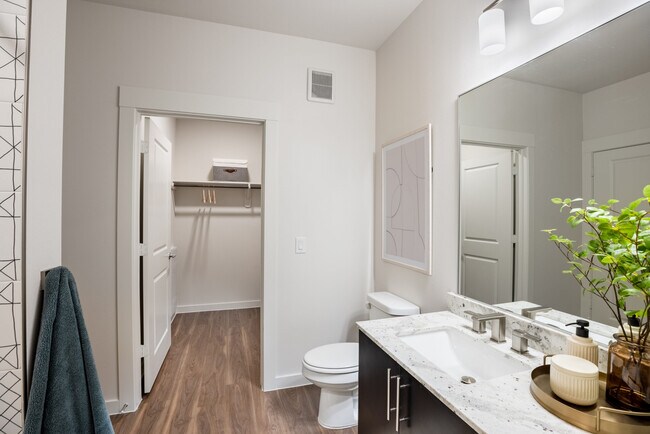 Building Photo - Smart Style, Smart Savings – Up to 6 Weeks...