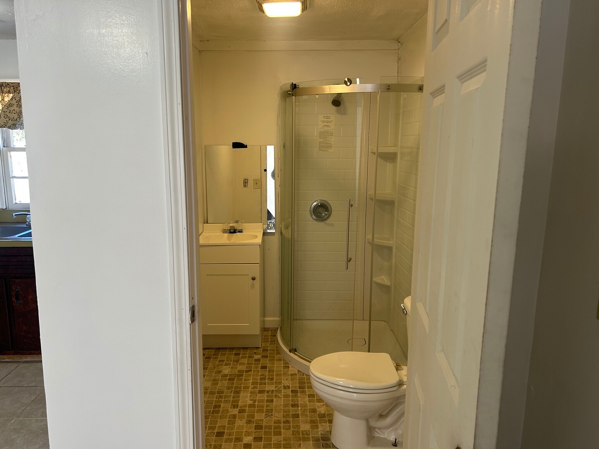 Building Photo - 520 Buckley St