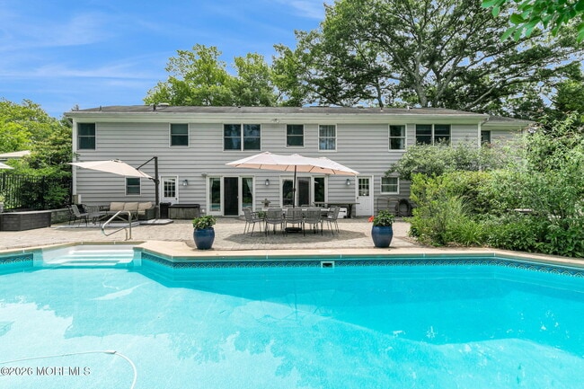 Building Photo - 16 Bingham Hill Cir