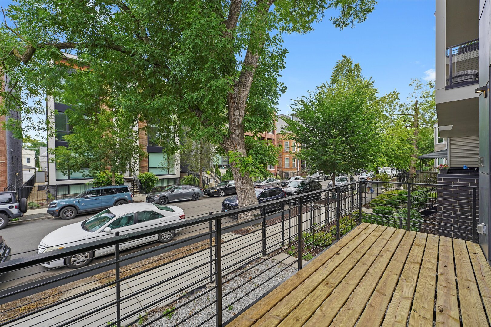 Building Photo - 2915 W Lyndale St