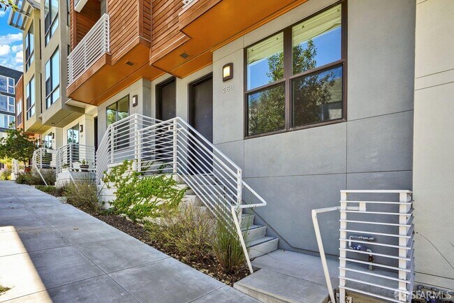 Building Photo - 268 Friedell St