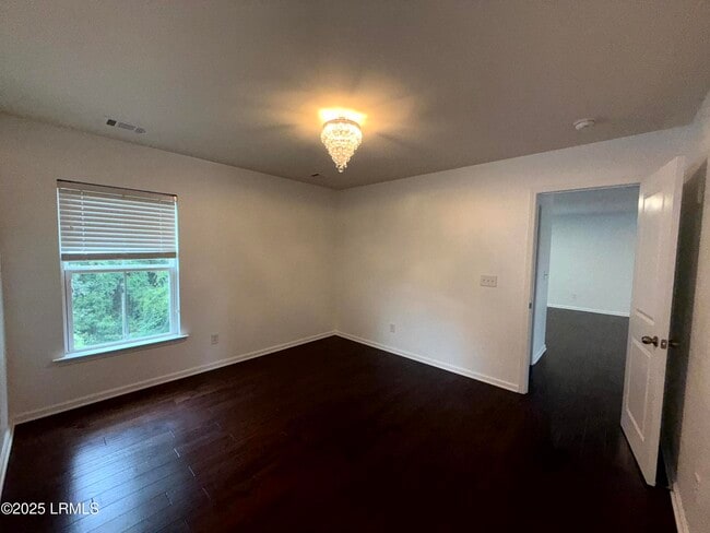 Building Photo - 17 Riversbridge Ct