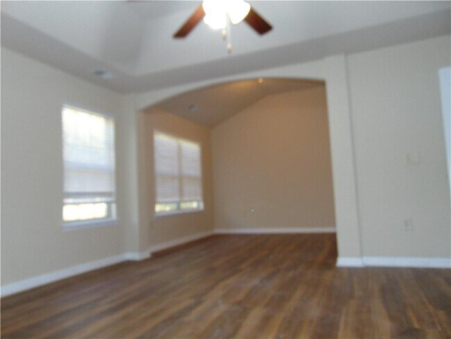 Building Photo - 1320 Napa Valley Dr SW