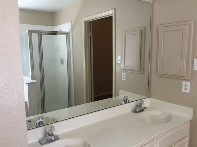 Building Photo - 1020 Grey Feather