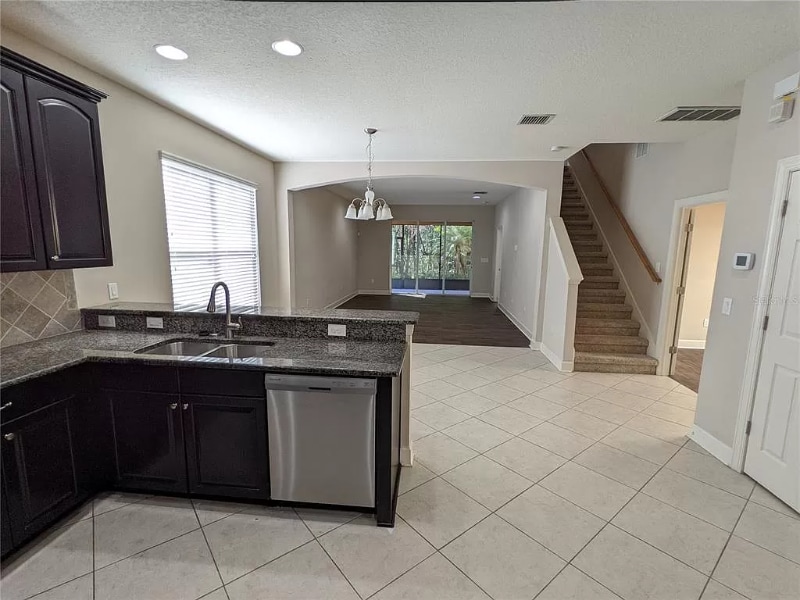 Building Photo - 16044 Bella Woods Dr
