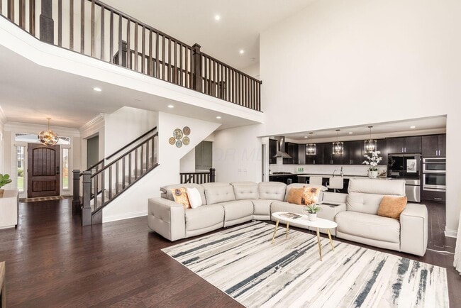 Building Photo - 5962 Laurel Ln