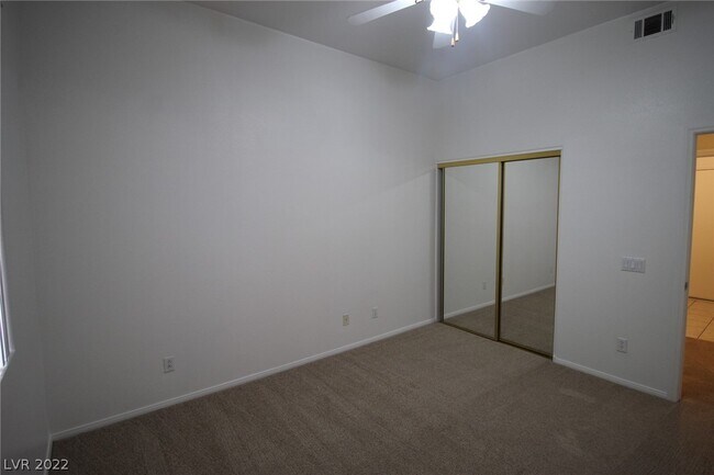 Building Photo - 274 Timber Hollow St