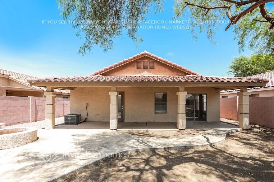 Building Photo - 10465 E Azalea Ave