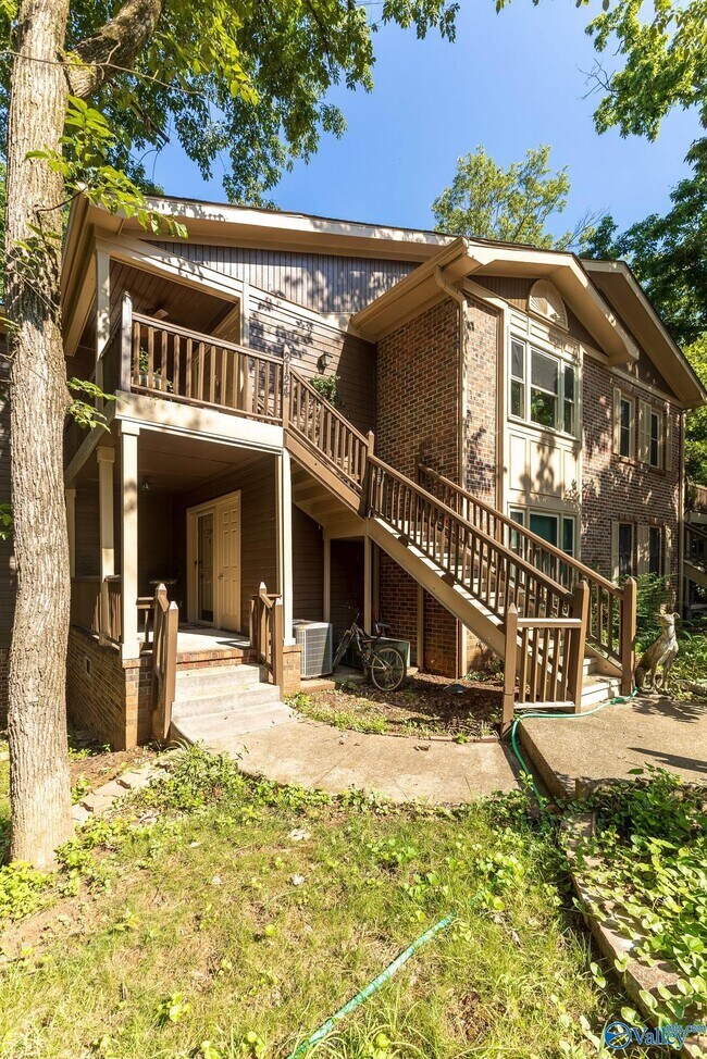 Building Photo - 2124 Greenwood Pl SW
