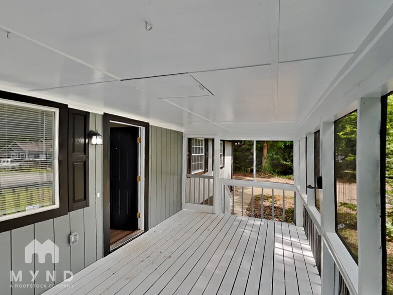 Building Photo - 200 Buckskin Dr