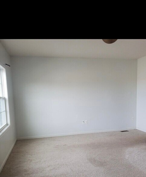 Building Photo - 7125 Durrette Rd