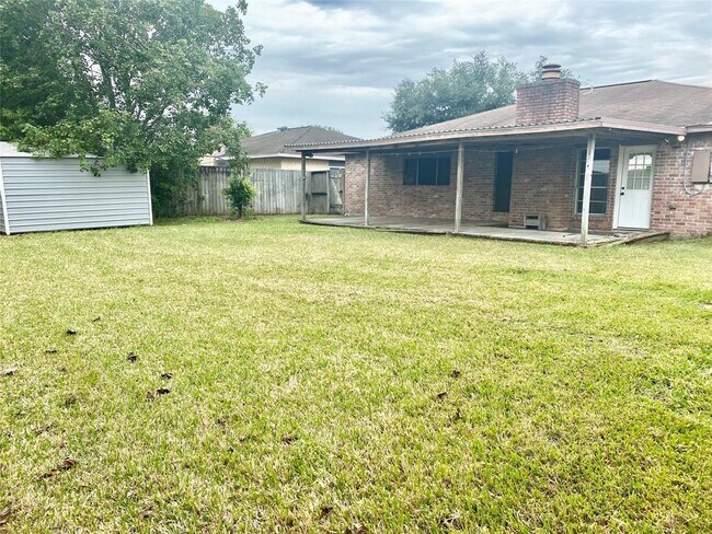 Building Photo - 6129 Silver Leaf Dr