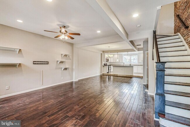 Building Photo - 627 Lamont St NW