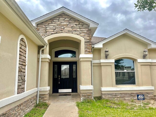 Building Photo - 3909 Aidin St