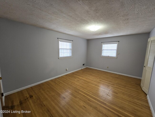 Building Photo - 4515 Lambert Rd