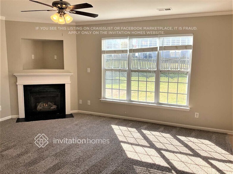 Building Photo - 122 Elgin Ln