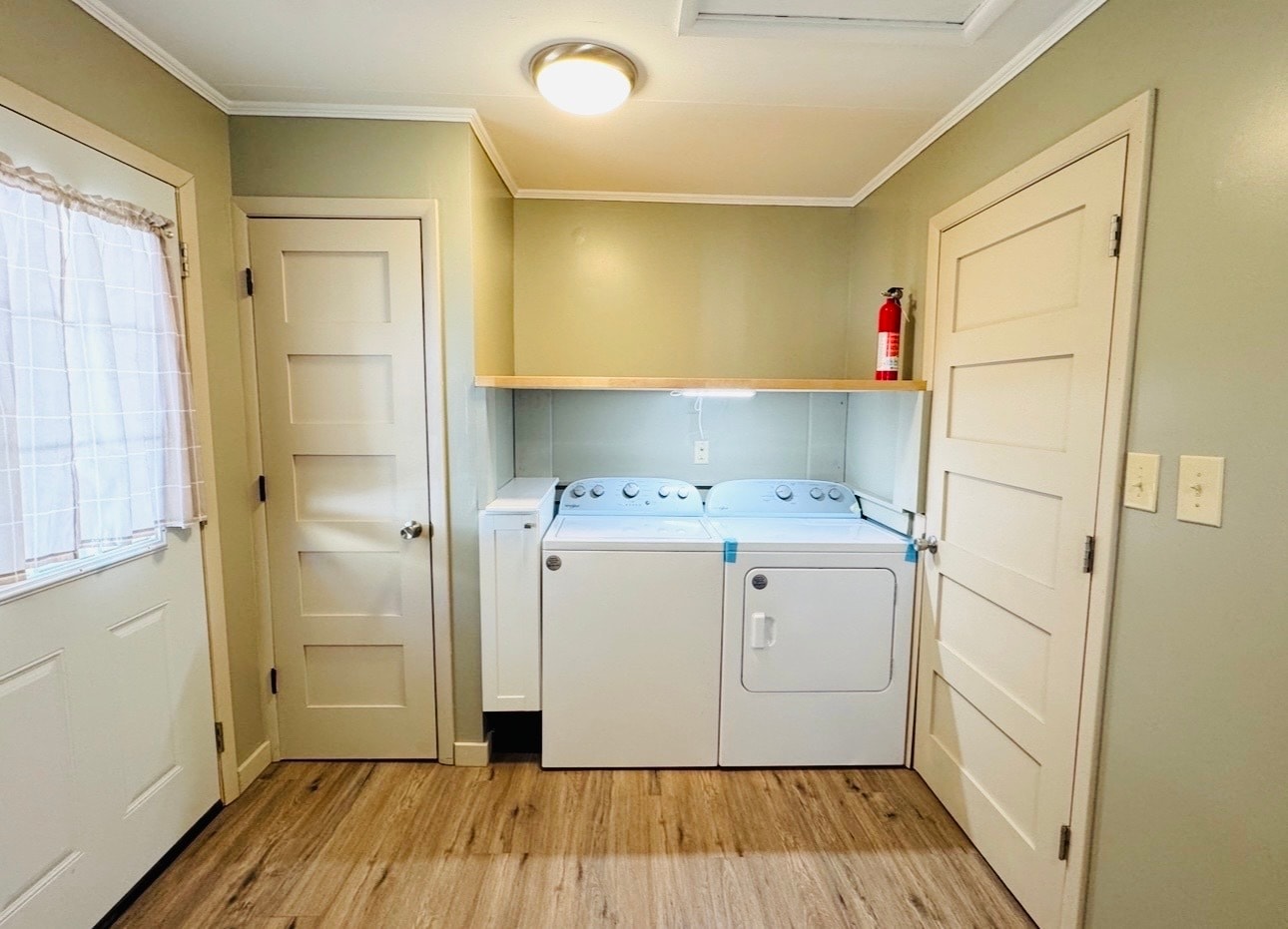 Building Photo - 2251 Vale Dr