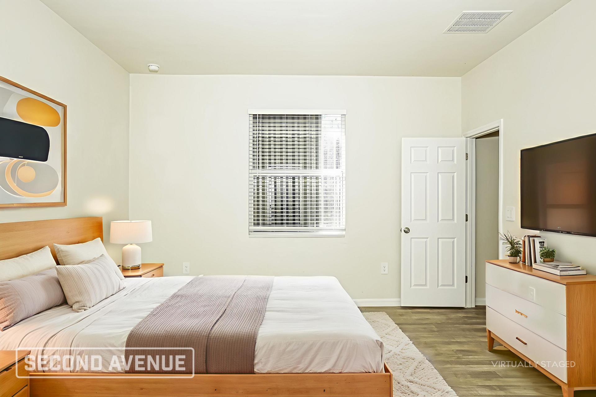 Building Photo - 4737 Manila Ave