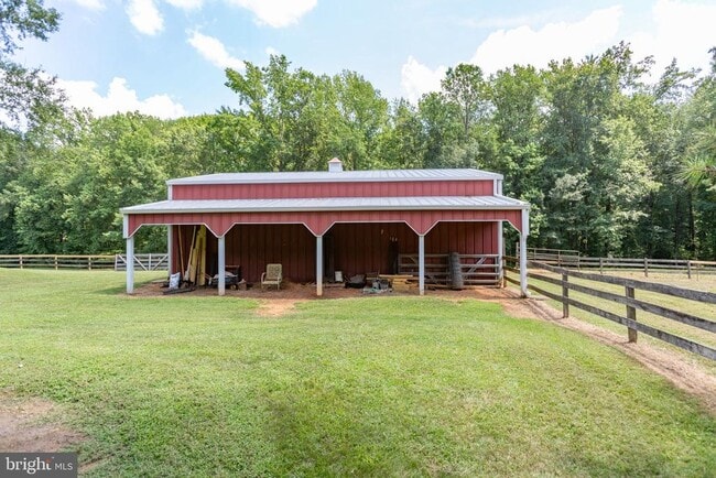 Building Photo - 18136 Pepmeier Hill Rd