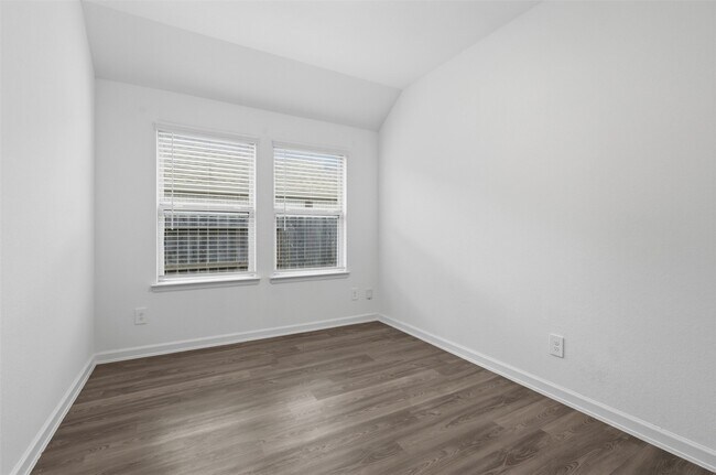 Building Photo - 32322 Melbrooke Dr