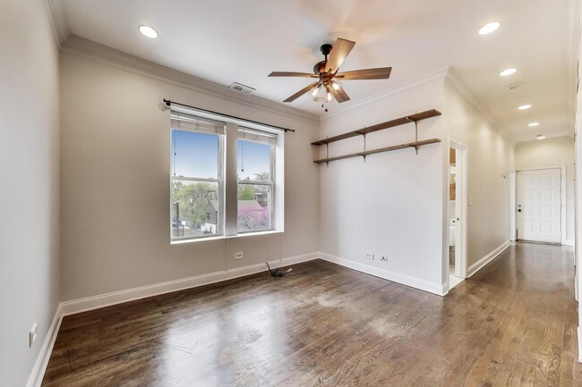Building Photo - 1450 N Campbell Ave