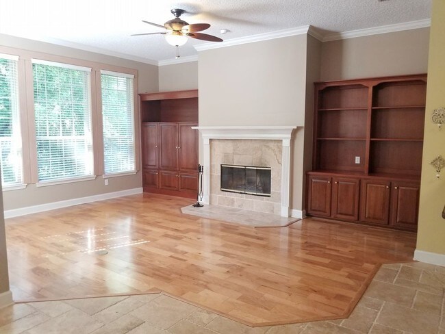 Building Photo - LEASE PENDING  8708 Castaway Cove Ct.