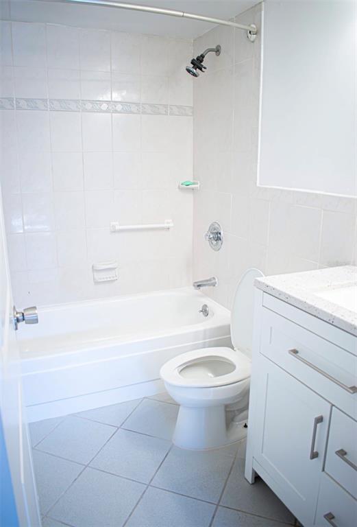 Building Photo - 5877 Windhover Dr