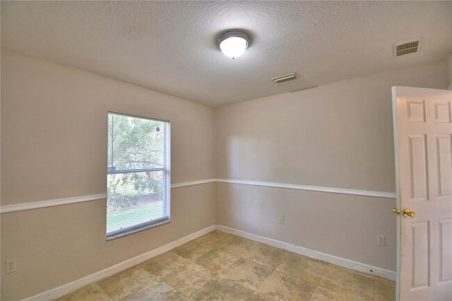 Building Photo - 223 Grouper Ct
