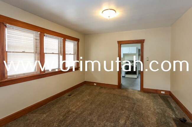 Building Photo - 1144 E 800 S