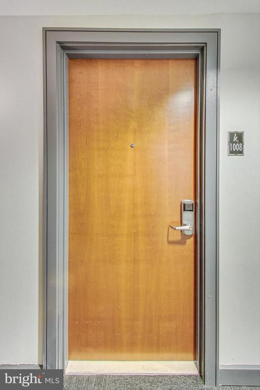 Building Photo - 1150 K St NW