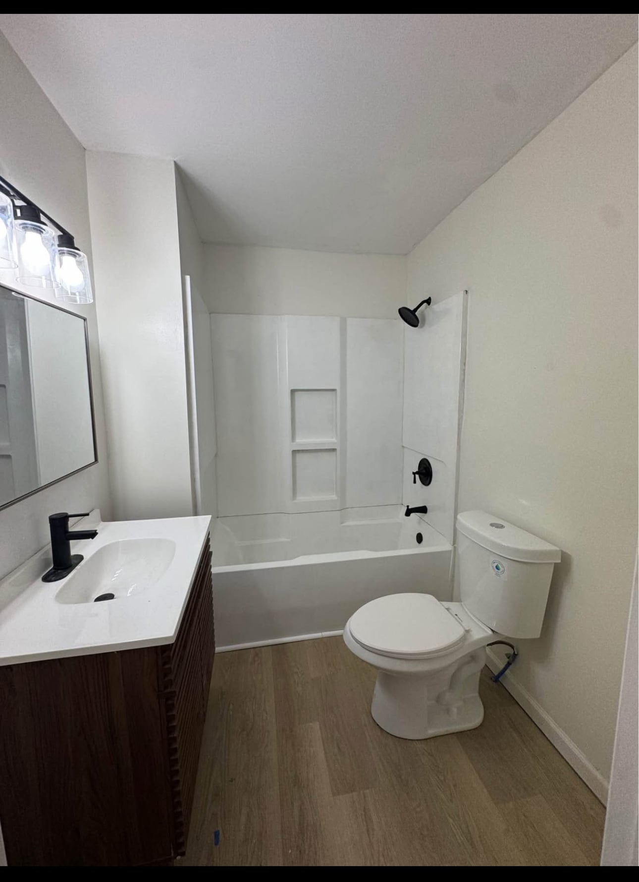 Building Photo - 3604 Beechgrove Rd