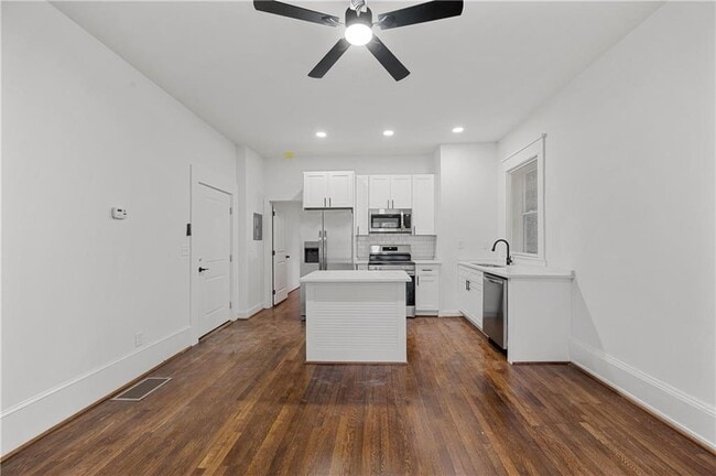 Building Photo - 360 Ponce De Leon Ave NE