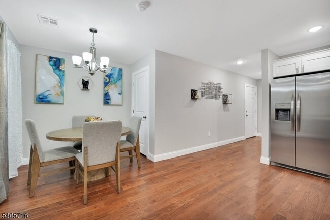 Building Photo - 225 S 9th St