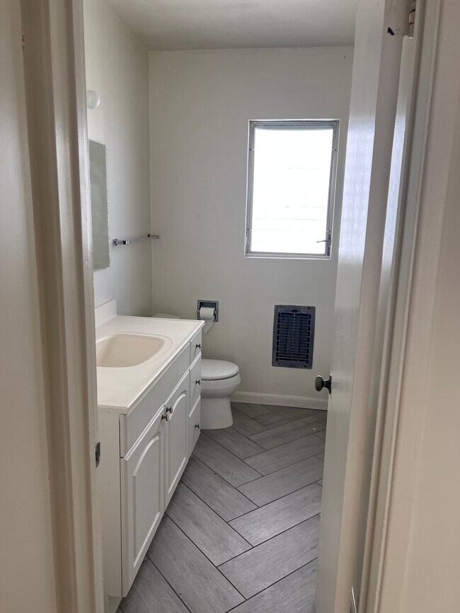 Bathroom - 3751 Midvale Ave