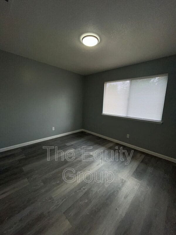 Building Photo - 3427 S Woodland St