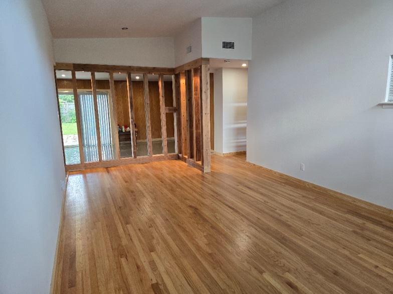 Building Photo - 6414 Neff St